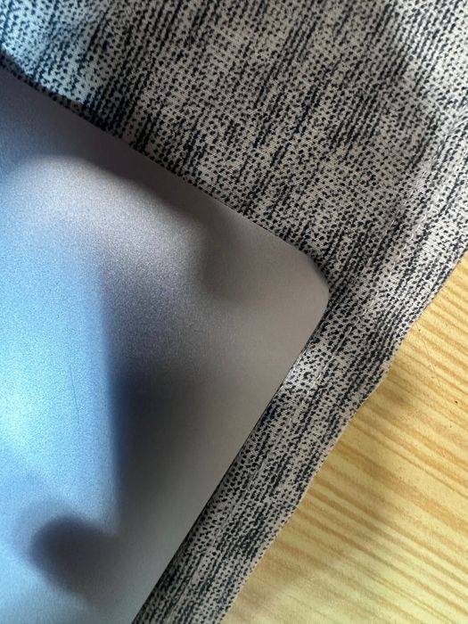 MacBook Pro M1 Screen513435305949931521