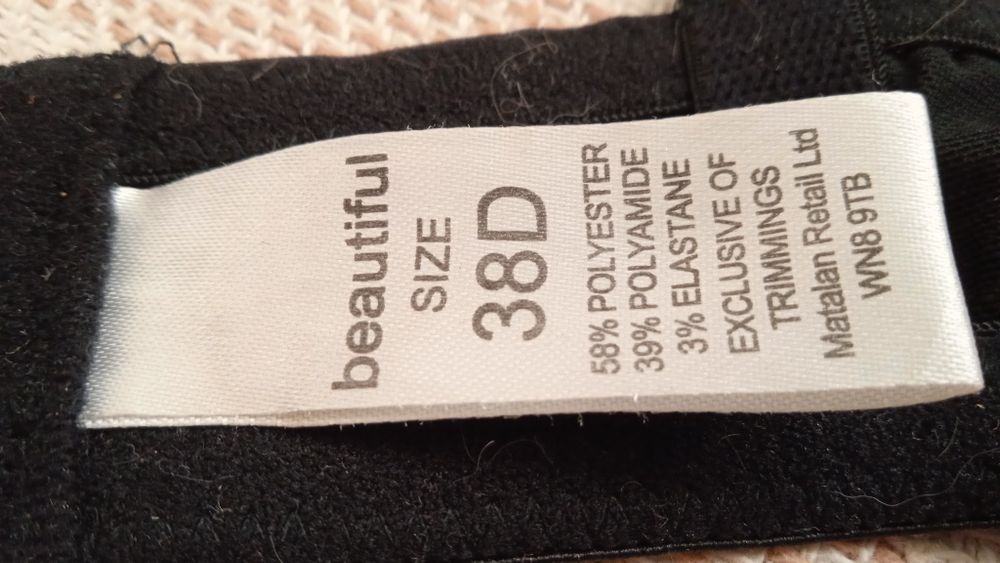 Очень красивый бюстгалтер Matalan 85C