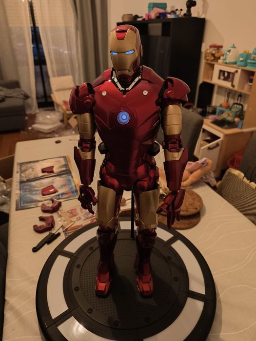 Iron man com 60 cm