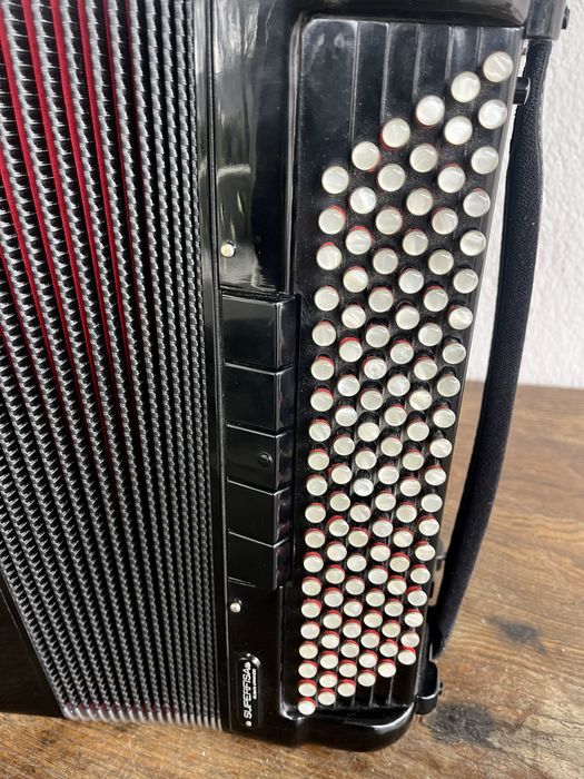 Acordeon Bugari Armando à 3.ª voz
