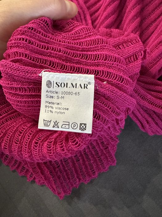 Лонгслів Напівпрозорий лонгслів , ажурної в'язки в кольорі magenta