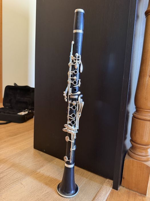 Clarinete Buffet Crampon E13  (Sib)- 18 chaves