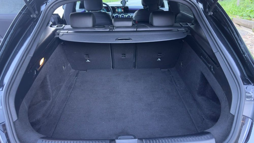 Mercedes Benz CLA 180