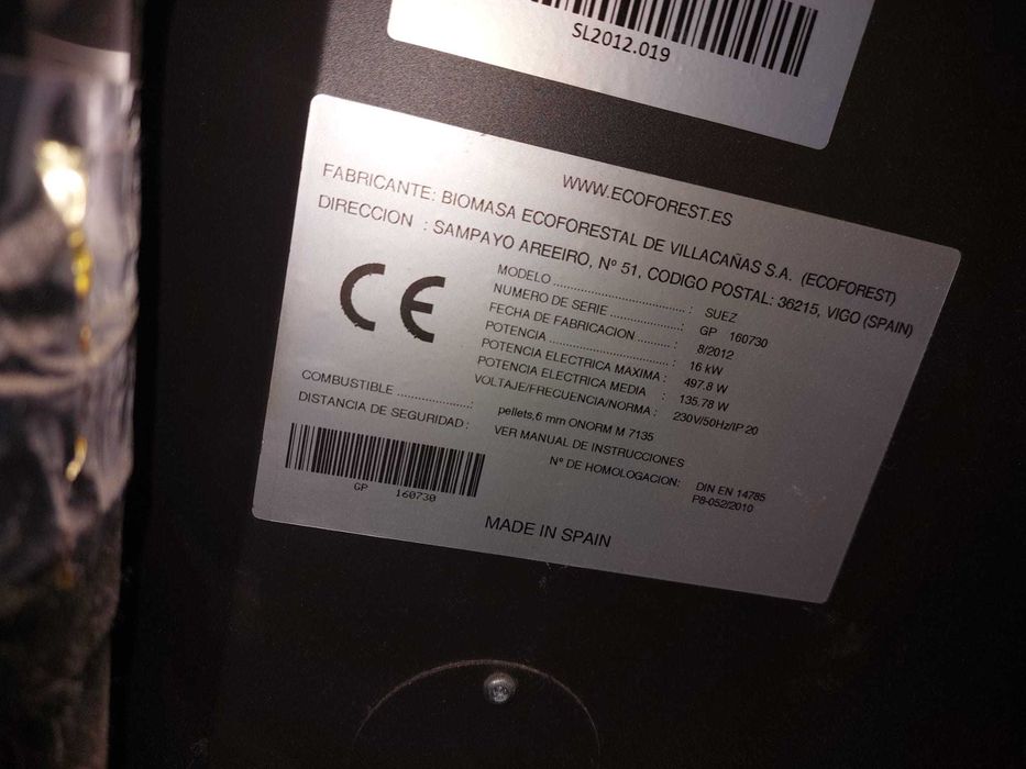 Salamandra a pellets Ecoforest Suez Ar Canalizado