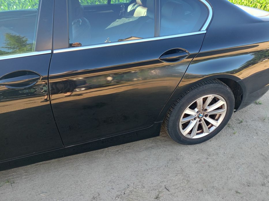 BMW F10 drzwi 668 schwarz 2