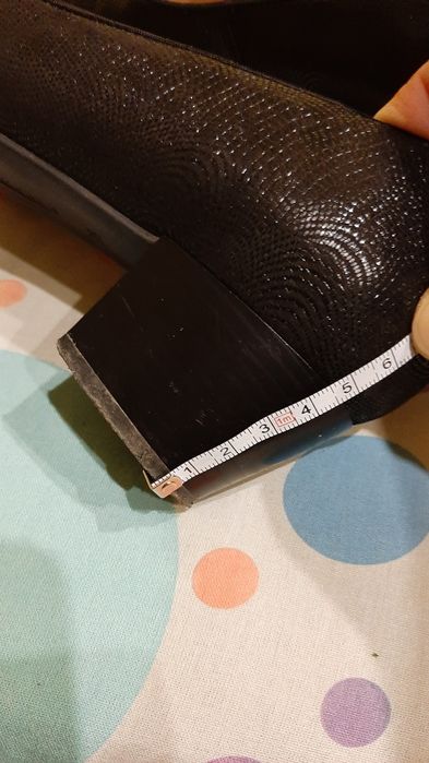 Buty czółenka Lasocki 39