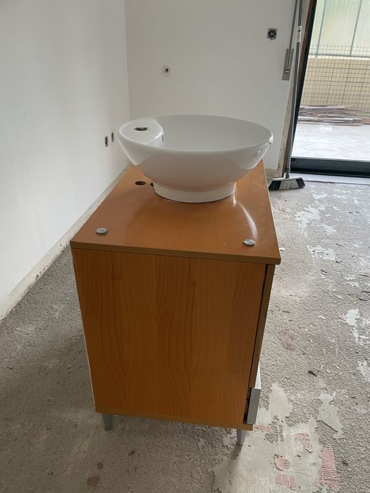 Movel de casa de banho com lavatorio