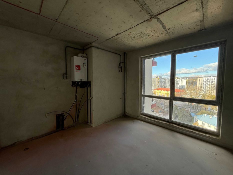 Однокімнатна квартира 54,4м² вул. Під Голоском, Ближній центр