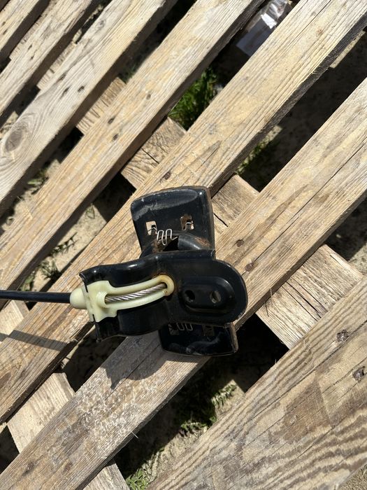 Кріплення запасного колеса mercedes sprinter w907,w910,a9104001100