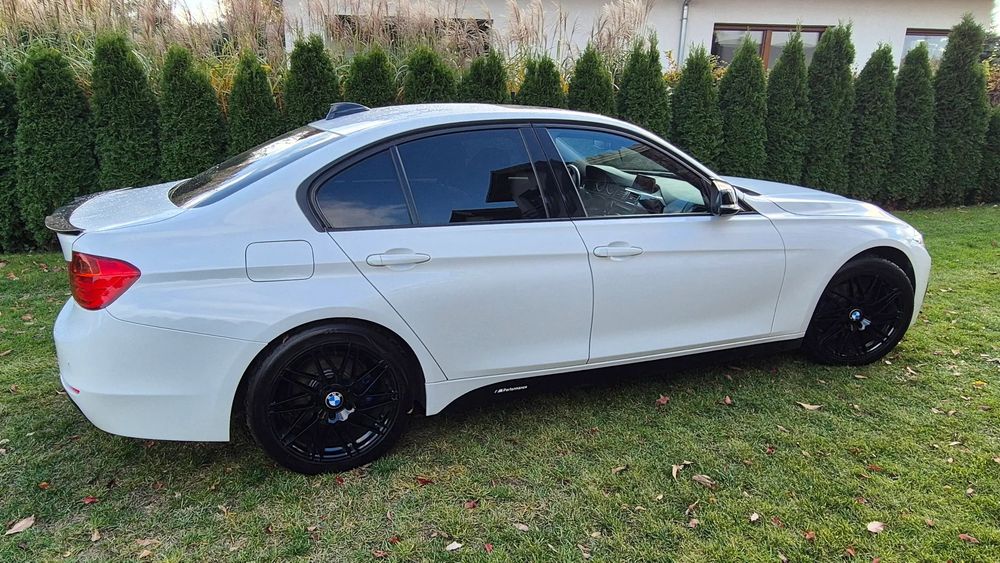 BMW Seria 3 BMW F30 320d Efficient Dynamics Edition Sport Line