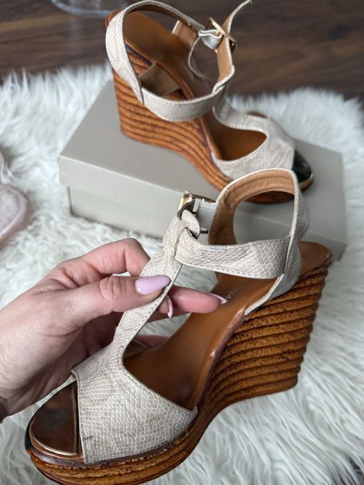 Koturny sandałki 36