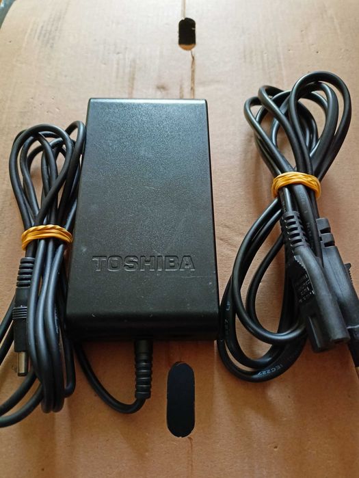 Zasilacz Toshiba 15V 5A 75W