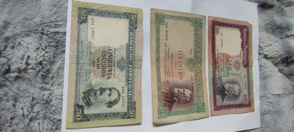 Escudos em notas portuguesas