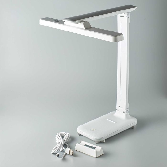 Продам настільну лампу