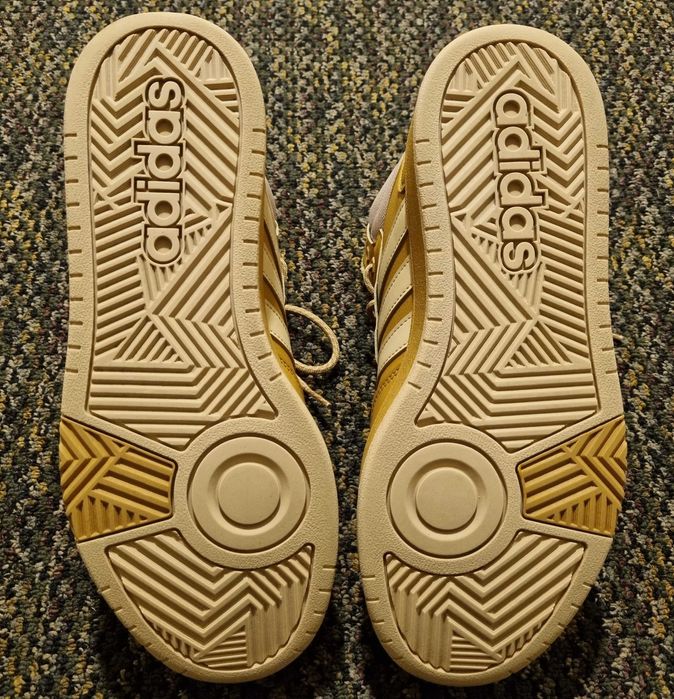 Buty Adidas Hoops, rozmiar 42