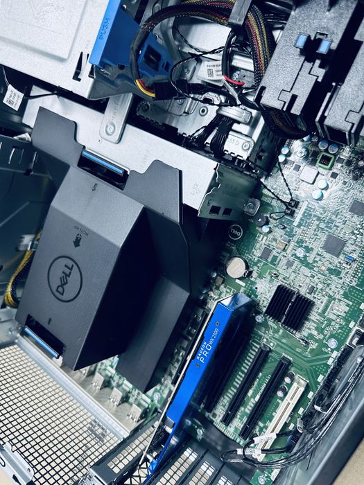 Рабочая станция DELL PRECISION T5820