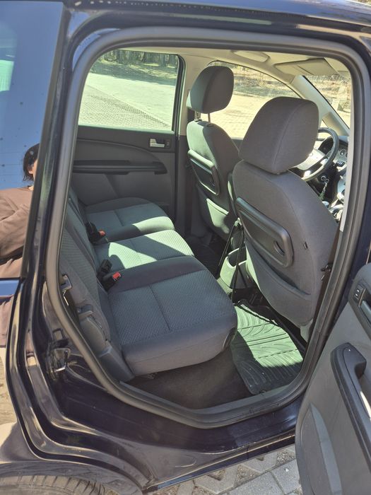 Samochód Ford c-max