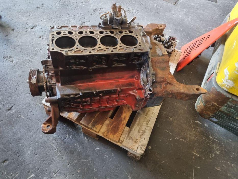 Dół silnika Deutz TCD4.1 L4 5.000mtg. Do Linde H60 H70 H80 typ 396 Evo