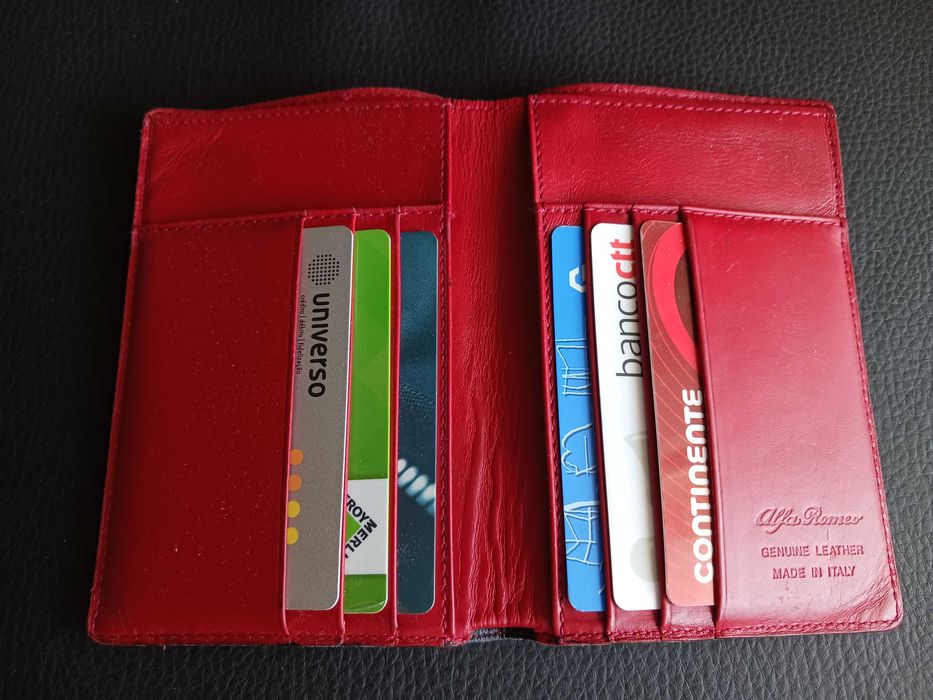 Carteira em pele da Alfa Romeo