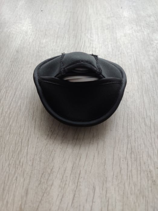 Słuchawki przewodowe Nike z pokrowcem białe USA