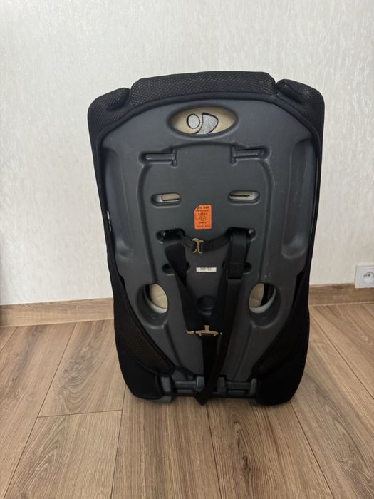 Дитяче автокрісло 9-36 kg + бустер