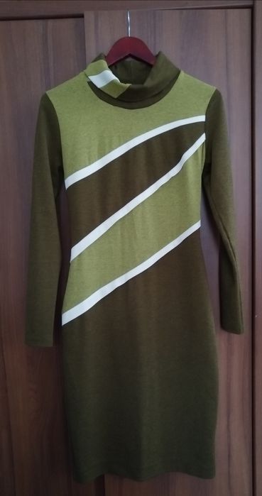 Продам Жіночу сукню