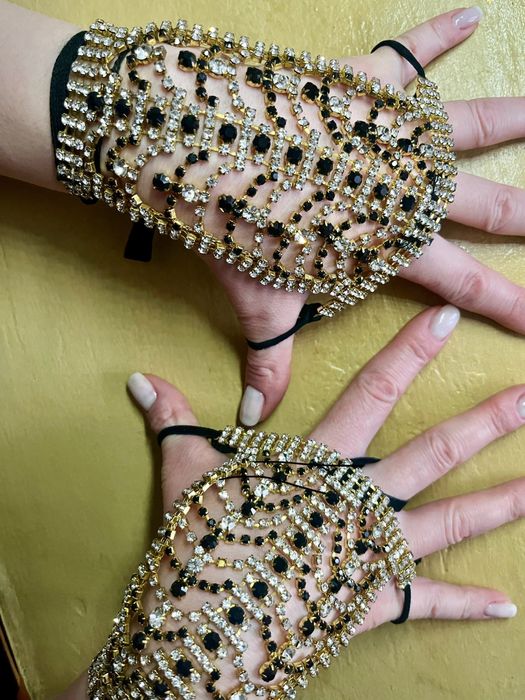 Украшения на 2 руки