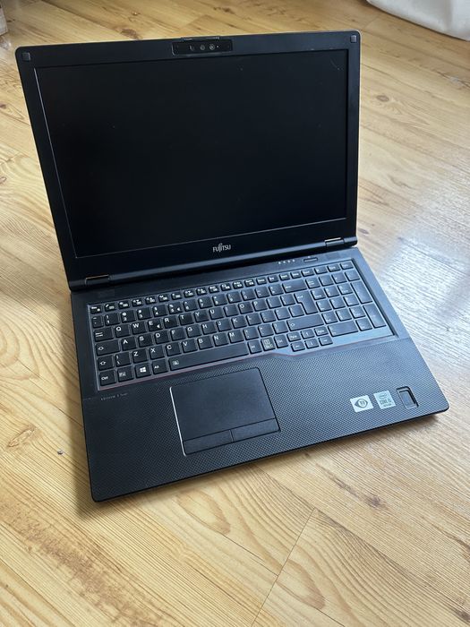Fujitsu Lifebook E 5510