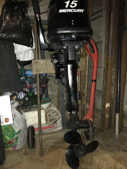 Лодочний двигун Mercury 15M