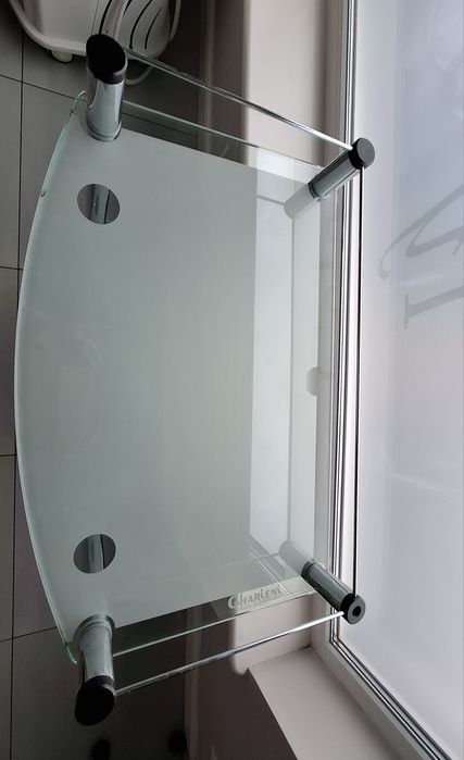 Stolik szklany kosmetyczny