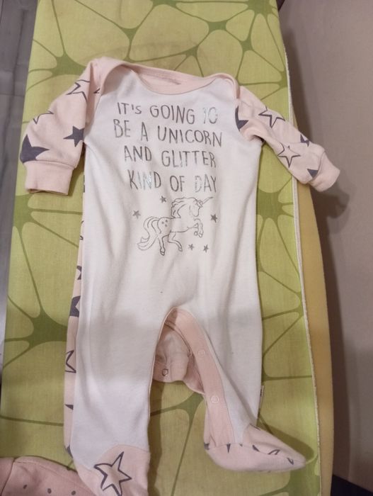 Śpiczne śpioszki dla dziewczynki rozmiar 62-68