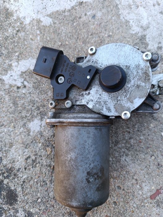 Silnik elektryczny wycieraczek Opel Zafira B