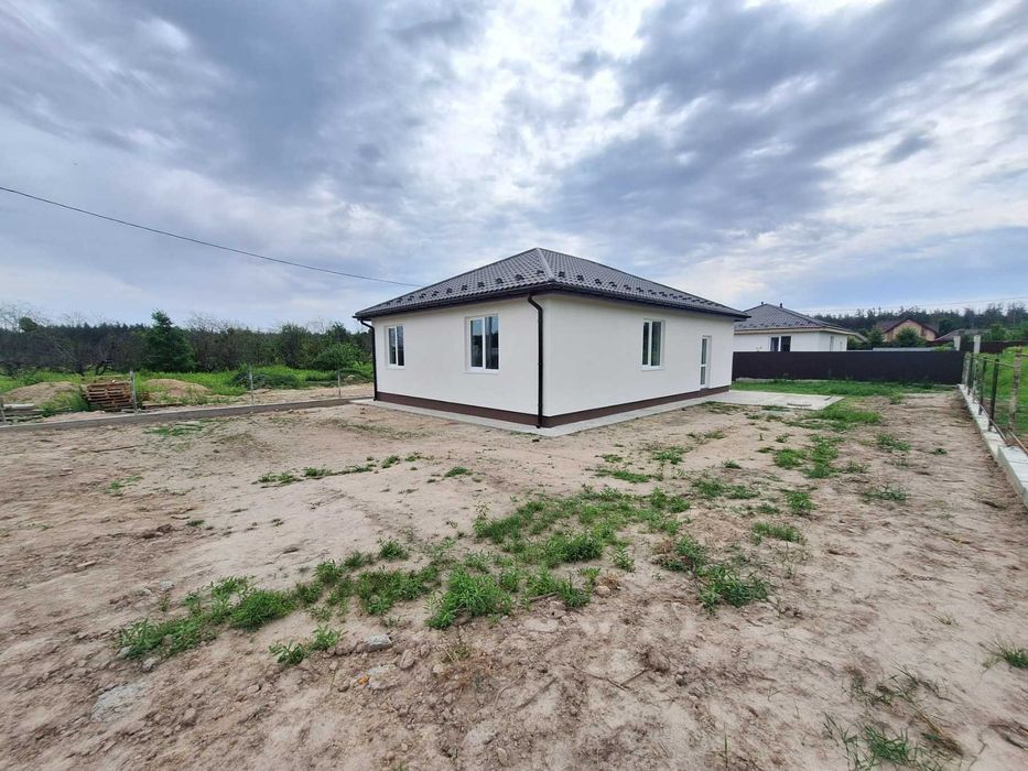 Продам одноповерховий будинок 90м2 на ділянці 5 соток. Тарасівка