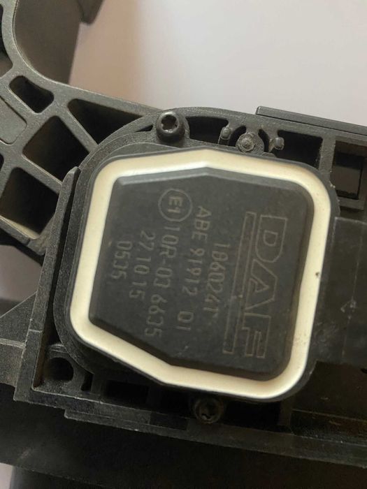 Педаль газу акселератора DAF XF 106 EURO6 1860240 1860241