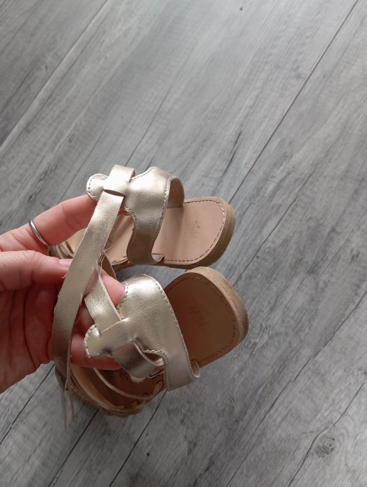 Złote sandały 36,hm/15,jak nowe