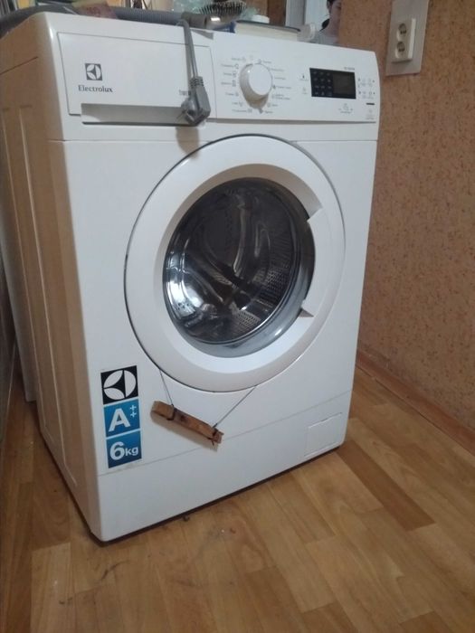 Продам стиральную машину