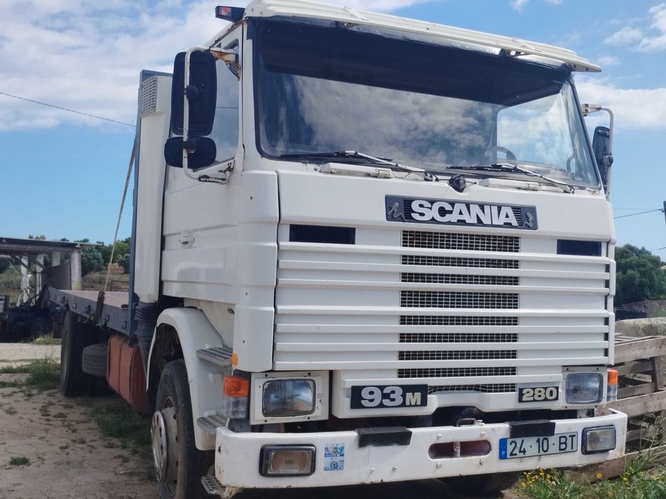 Camião Scania 93M