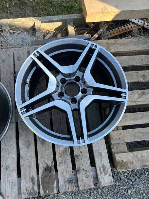 AMG диски R18 5x112 66.6 8.5j ET38