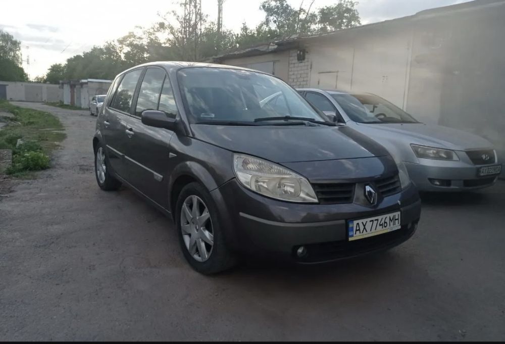 Renault Scenic 2005 год