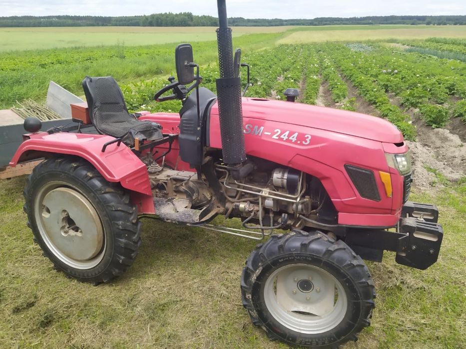 Трактор SM-244-3