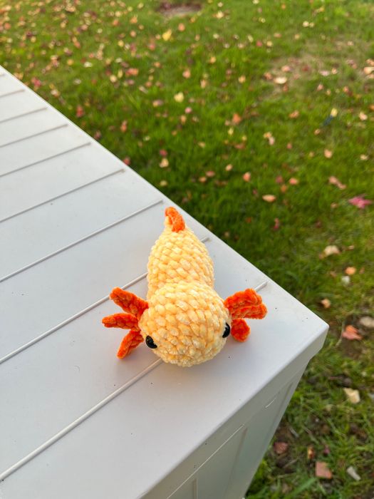 Axolote de peluche em crochet