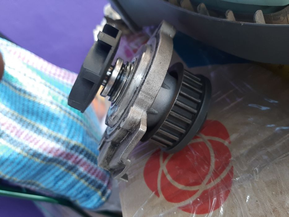 Помпа Fiat Punto 1.4 бензин