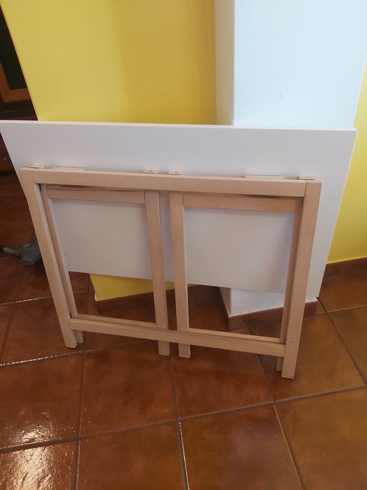 Mesa / secretária