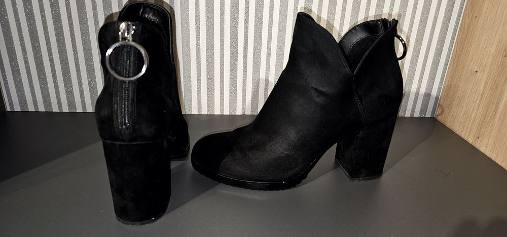 Damskie Botki z firmy Bershka