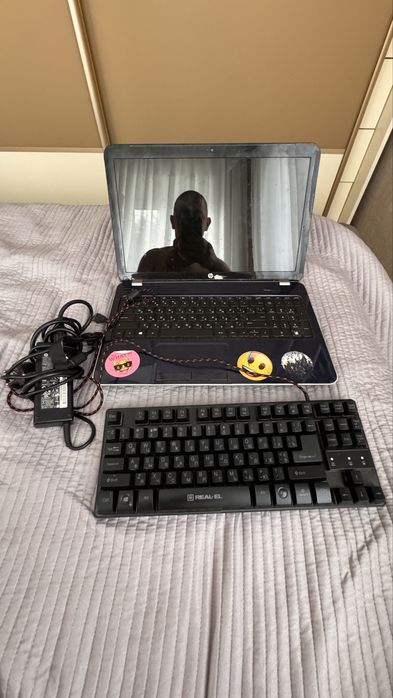 Ноутбук hp на запчастини