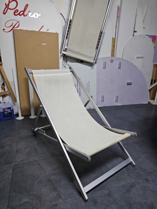 Espreguiçadeira piscina