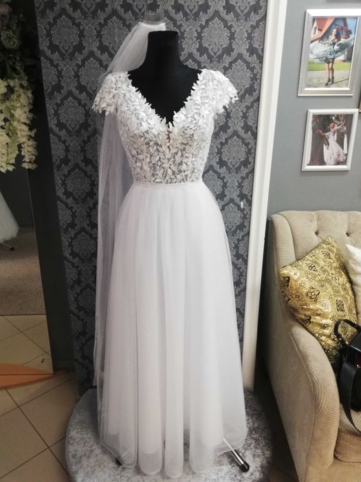 Suknia ślubna stan idealny