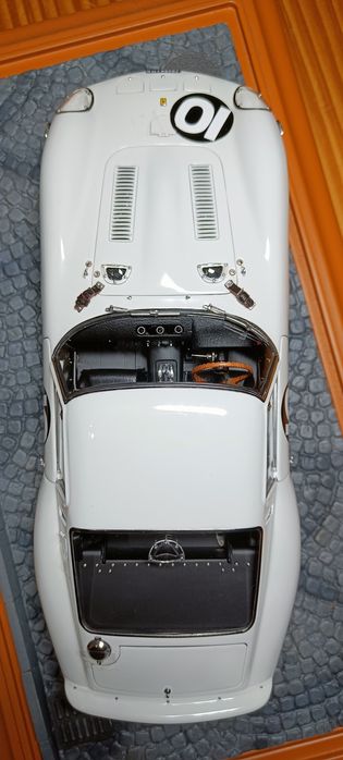 Ferrari 250 GTO, Tourist Trophy 1962, #10 (1:18) - CMC