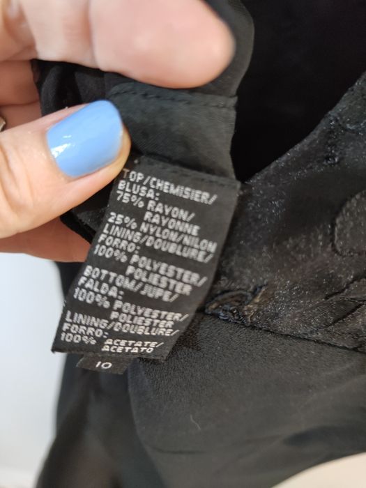 Sukienka Mała czarna z rayonu