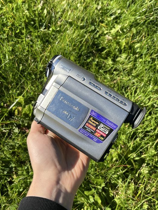 Kamera Panasonic NV-DS99